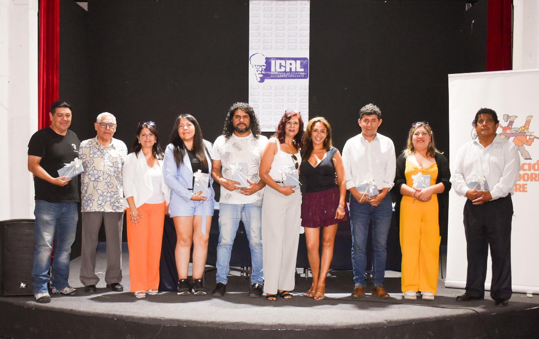 Entrega de certificados junto a la Confederación de Trabajadores del Cobre